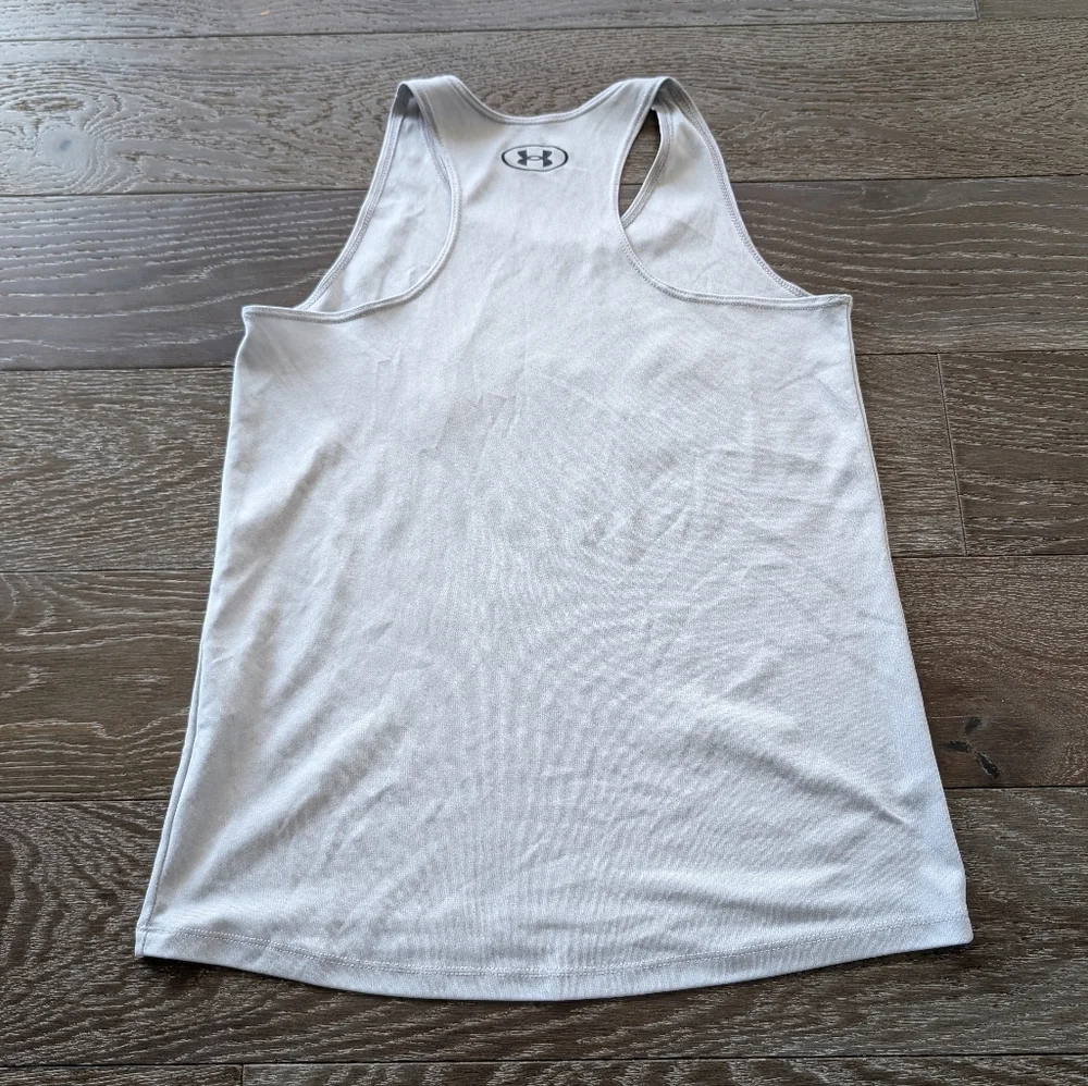 3/$15 - Under Armour Gray HeatGear Performance Raceback Tank Size Medium